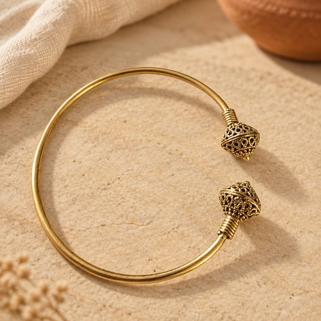 Bangle with an Indian-inspired natural boho background