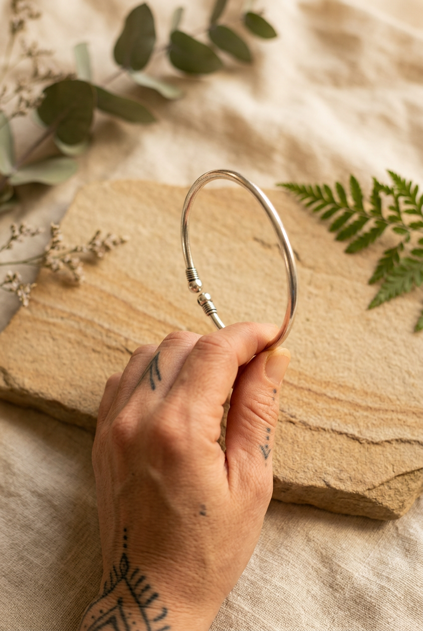 Ball-End Boho Bangle – Silver-Plated Mixed Metal