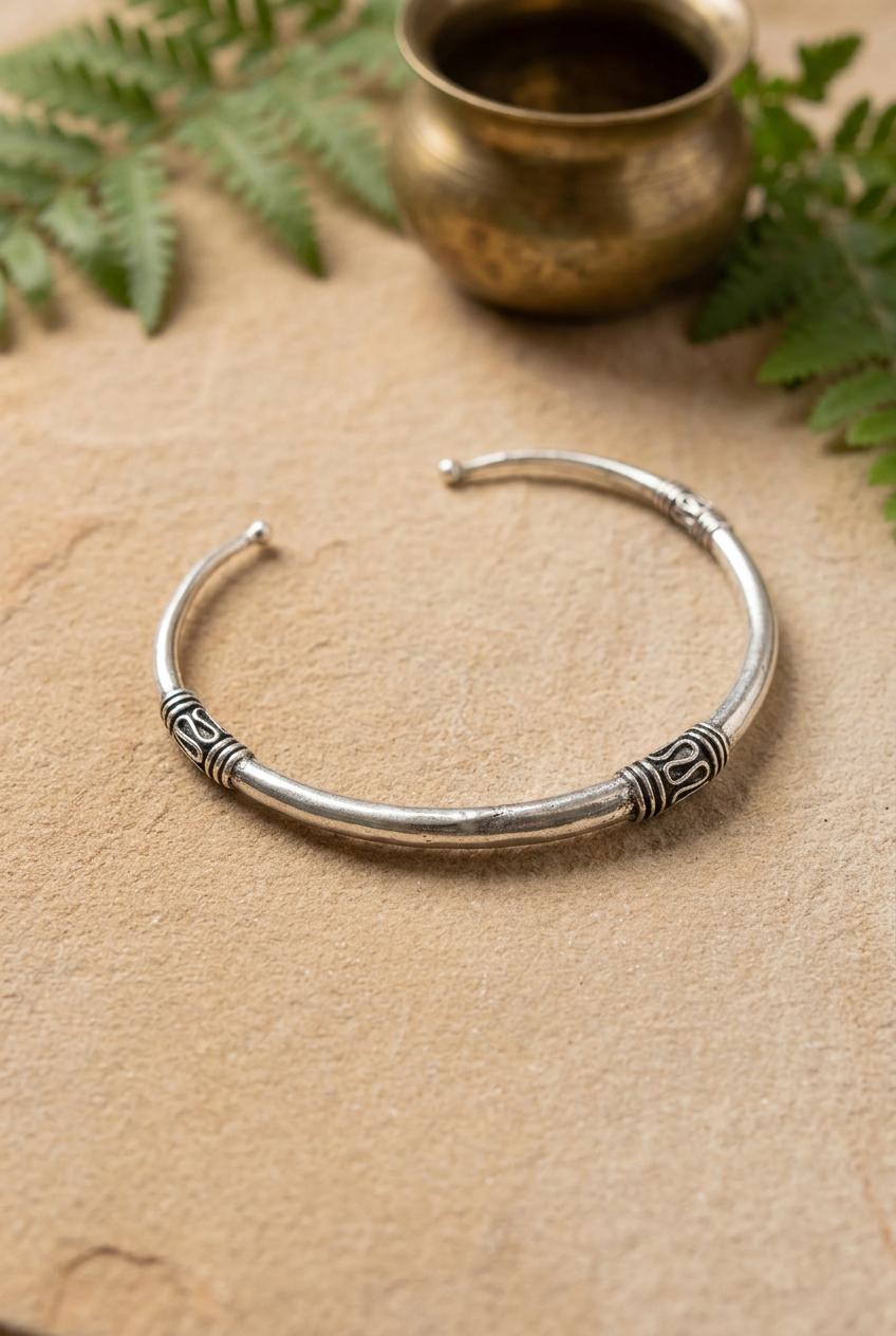 Silver bangle edit 3
